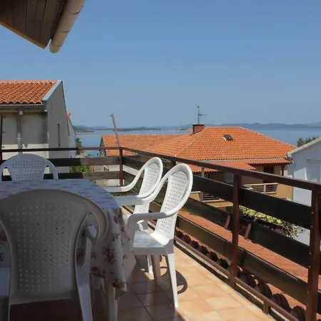 With Parking Space Sali, Dugi Otok - 872 * サリ
