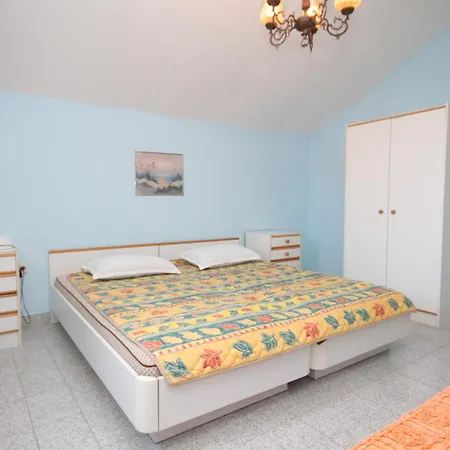 With A Parking Space Sali, Dugi Otok - 872 * 살리