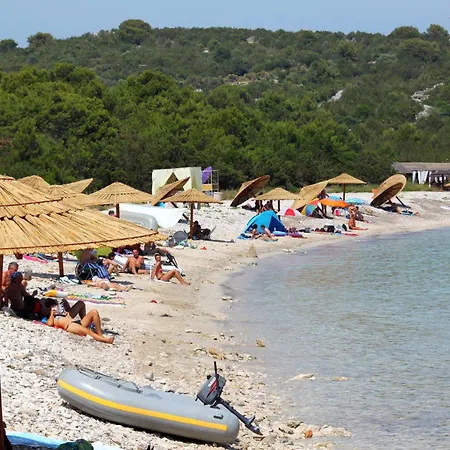 With A Parking Space Sali, Dugi Otok - 872 * 살리